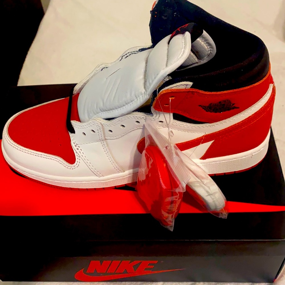 GS - 7 Jordan 1’s - PERFECT CONDITION